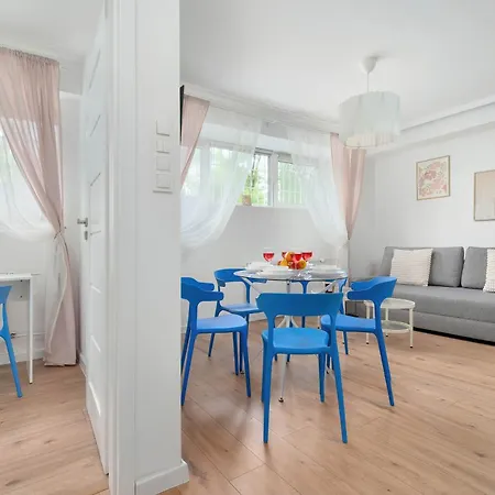 Bright In The Centre Family Break By Renters